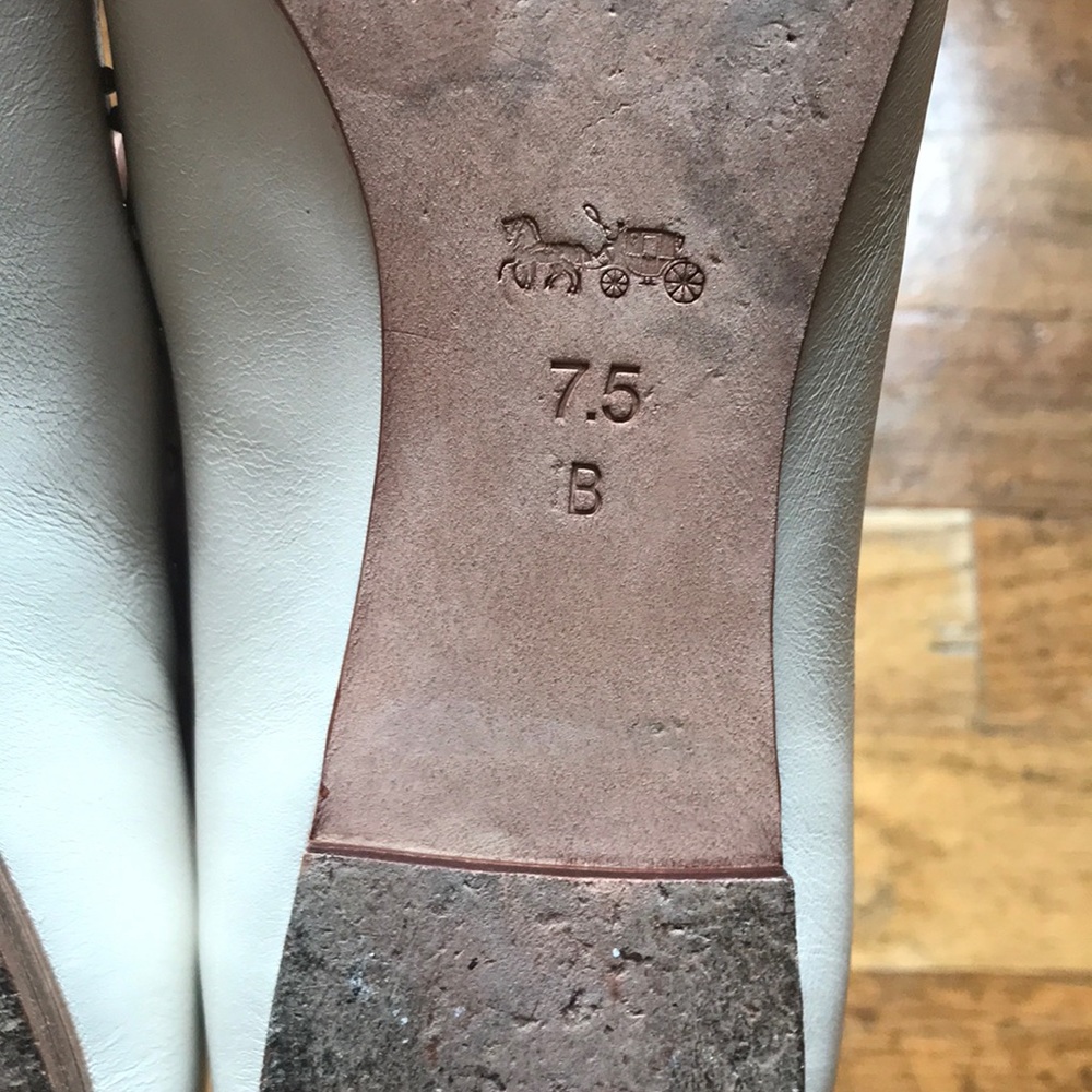 Vintage coach flats - Picture 3 of 4